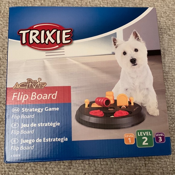 Brand New Trixie Dog Activity Flip Board Strategy Game - Picture 1 of 5